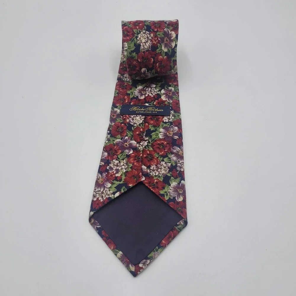 Brooks Brothers Men Floral Cotton Necktie Burgundy Navy Blue Made in USA Classic